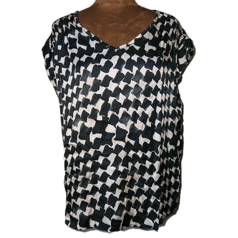 Sofia Made in Italy Tunic Top Satin Black White Geometric Short Sleeve Women OS‎